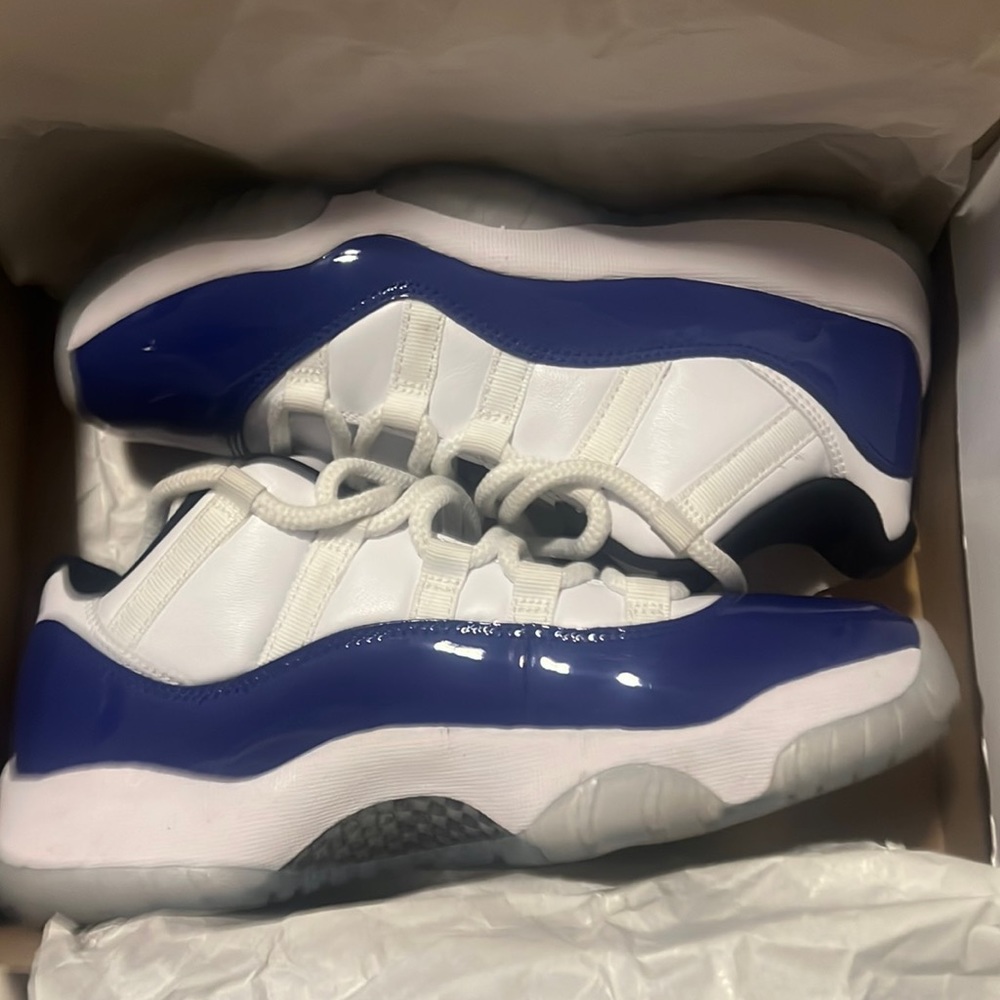 Women’s Air Jordan 11 retro Low